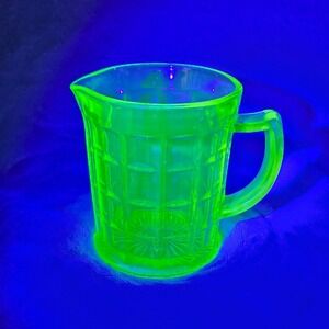 Vintage Hazel Atlas Uranium Glass Creamer Glass Block Optic Design‎